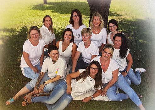 Das Bild zeigt die Teammitglieder des Kindergartens St. Severin